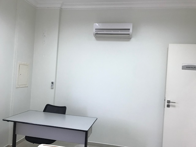 SALA 2 - 3º ANDAR, 10 PESSOAS SENTADAS - R$ 200,00