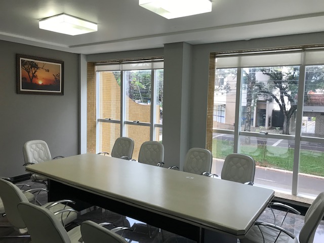 SALA DE REUNIÃO - 1º ANDAR , 10 PESSOAS SENTADAS - R$ 300,00