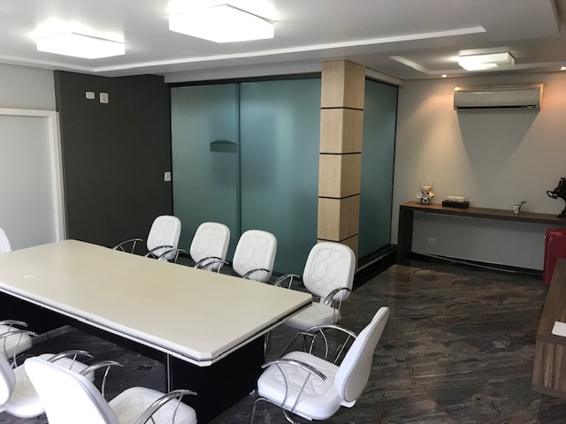 SALA DE REUNIÃO - 1º ANDAR , 10 PESSOAS SENTADAS - R$ 300,00